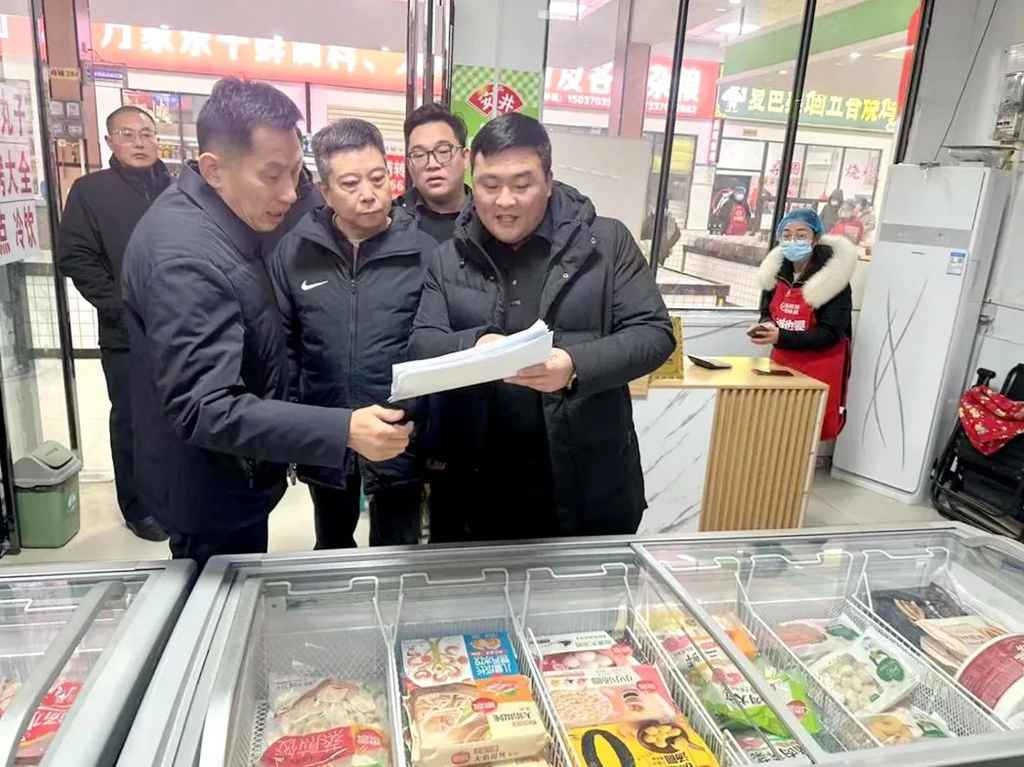 商丘市市場監(jiān)管局 提前介入，筑牢“雙節(jié)”期間食品銷售與酒類經(jīng)營安全防線